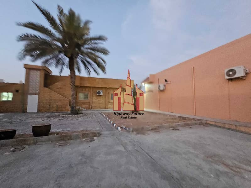 4 8657. jpg