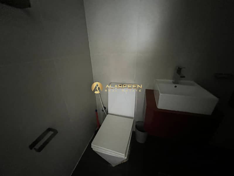 25 a0ac9f4b-51b8-4ac0-ab91-34af857c8fe4. jpg