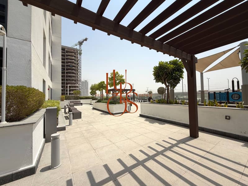 22 Pool_Residence_23_Pergola_Courtyard. jpg