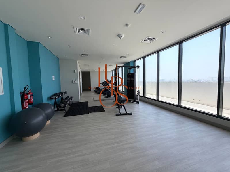 26 Pool_Residence_27_Gym_Wide_View. jpg