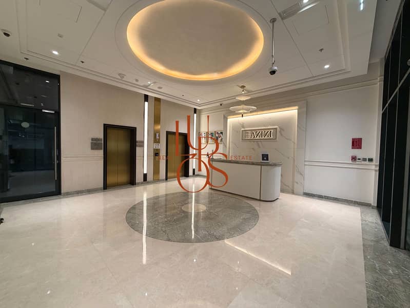 37 Pool_Residence_38_Lobby_Central_View. jpg