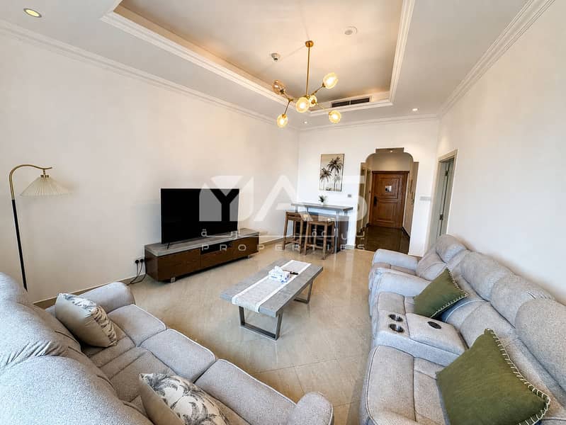 11 15-living-room-wide-hall-dslr. png