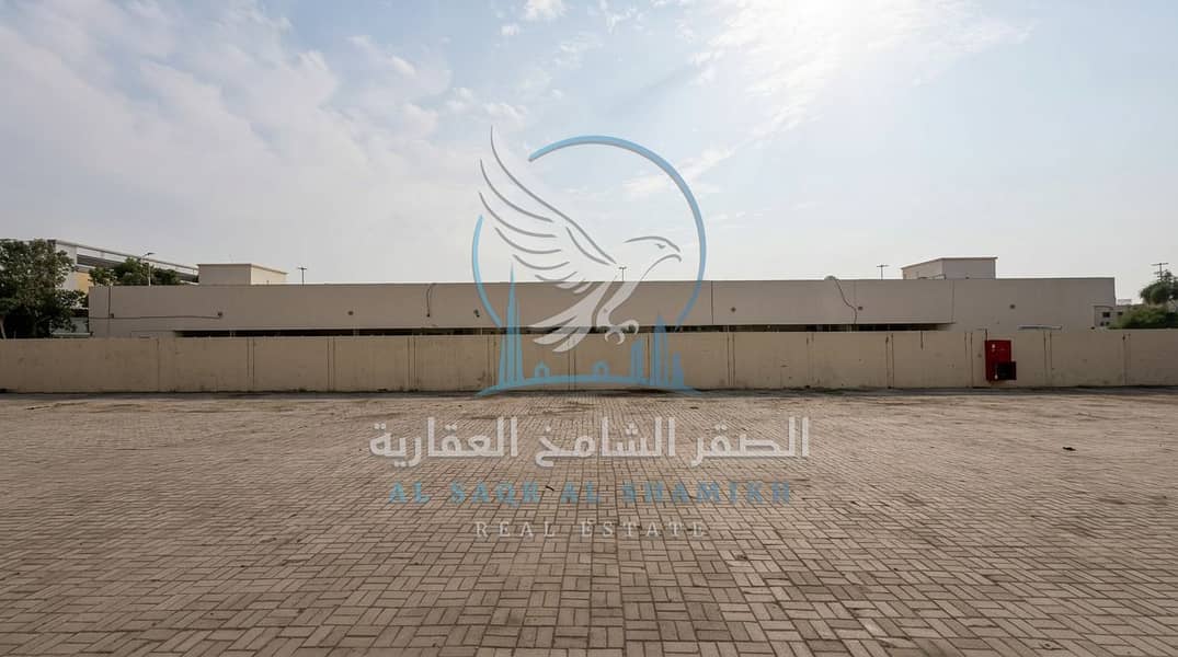 7 حوطة للإيجار في الصناعية 5 خلف المحلات بمساحة 17000 قدم مربع بسعر 270000 درهم سنوياً2. jpeg