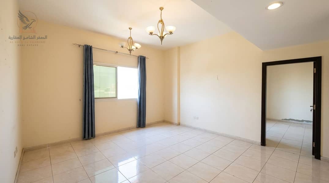 4 Enhancing_real_estate_listing_ph…_202608281903. jpeg