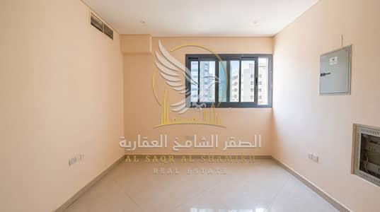 1 Bedroom Apartment for Rent in Al Qulayaah, Sharjah - غرفه وصاله باطلاله مفتوحه  1. jpeg