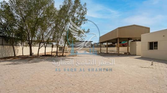 Mixed Use Land for Rent in Al Sajaa Industrial, Sharjah - حوطة للإيجار في الصجعة على شارع رئيسي مساحة 20,000 قدم مربع كهرباء 32 كيلوواط بسعر 250,000 درهم6. jpeg