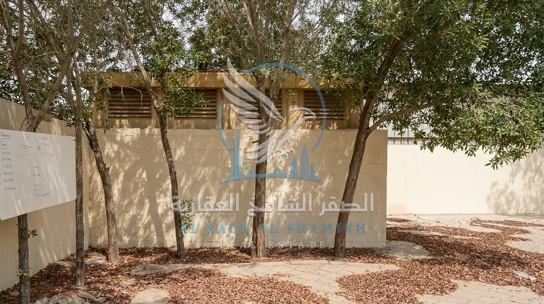 7 حوطة للإيجار في الصجعة على شارع رئيسي مساحة 20,000 قدم مربع كهرباء 32 كيلوواط بسعر 250,000 درهم1. jpeg