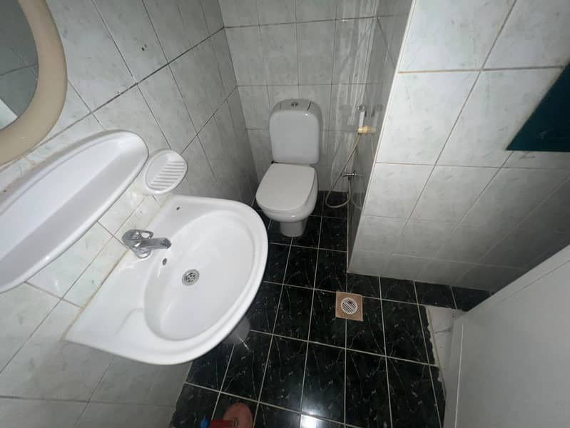 4 1000220977. jpg