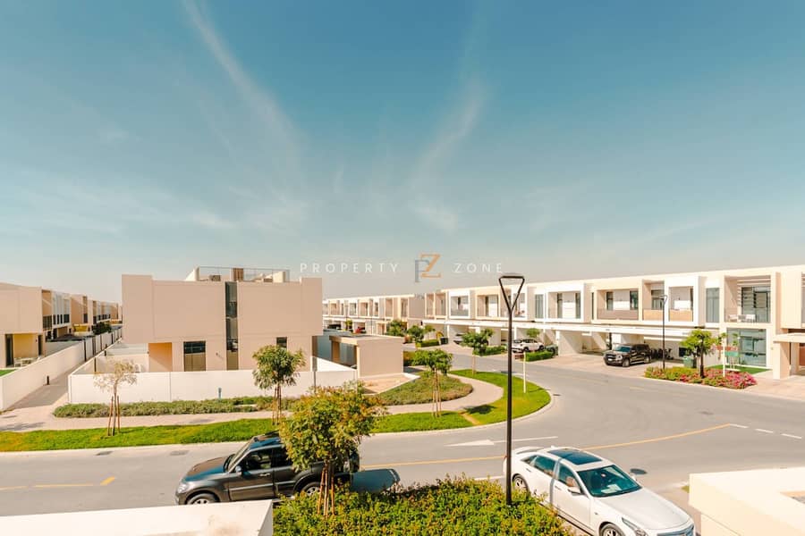 Large Plot | Close to amenities | Move-In Ready Large Plot | Close to amenities | Move-In Ready