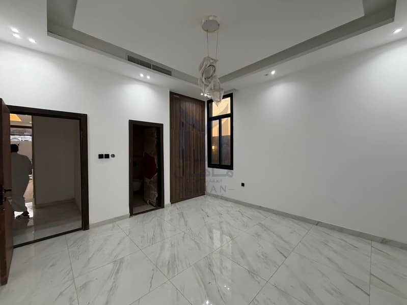 8 5d1f3e32-1b12-401f-aed3-3d65ad601f00. jpg