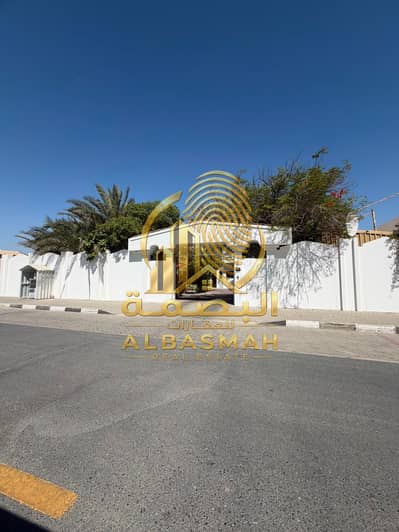 7 Bedroom Villa for Sale in Al Talae, Sharjah - PHOTO-2026-08-08-10-38-37 3. jpg