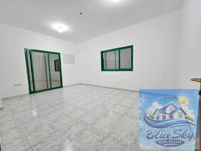 2 Schlafzimmer Wohnung zum Miete in Abu Shagara, Sharjah - 20251125_183740. jpg 2 Schlafzimmer Wohnung zum Miete in Abu Shagara, Sharjah - 20251125_183740. jpg