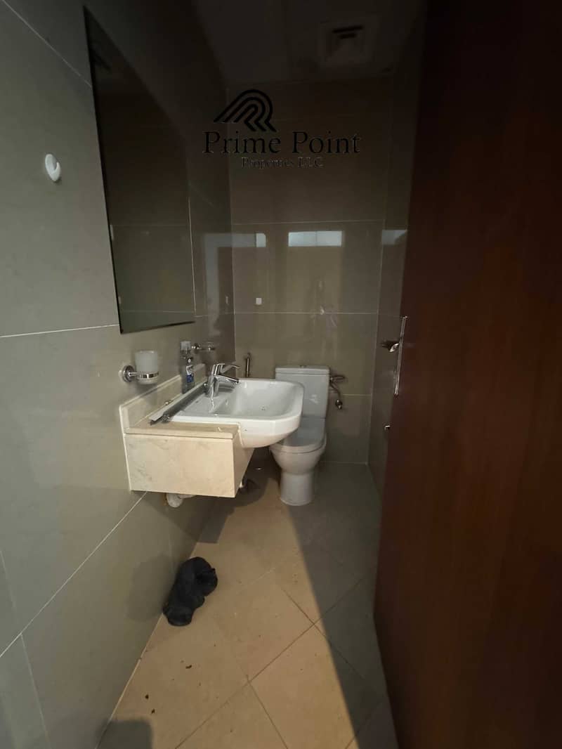 7 1b7071c3-53ff-48c8-bd57-ca45ab83d280. JPG