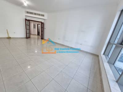 4 Bedroom Apartment for Rent in Tourist Club Area (TCA), Abu Dhabi - 36ae4ed2-81ea-4056-915f-2e9a4a75de46. jpeg