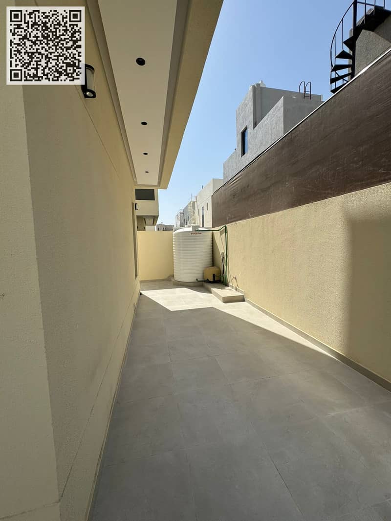 9 1000106691. jpg