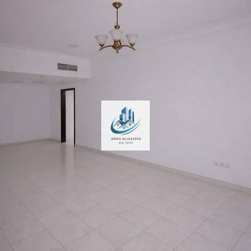 10 7dcd86c2-778a-44d7-bfc7-2a10e309108f. jpg