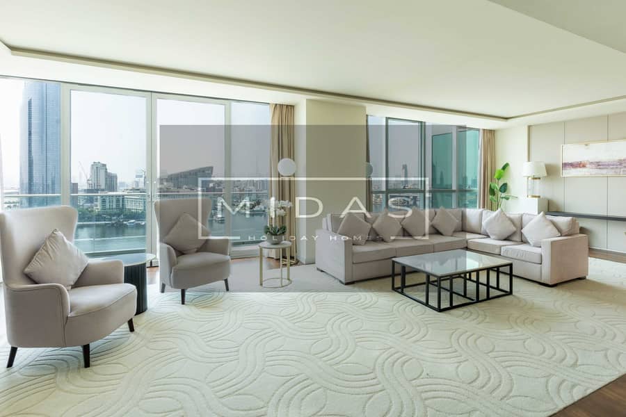 Living Room. JPG Living Room. JPG