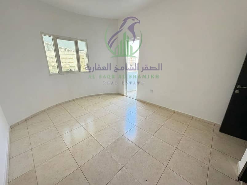 5 Repainting_interior_walls_white_202608301044 (6). jpeg
