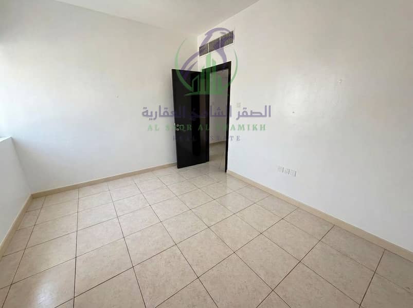 9 Repainting_interior_walls_white_202608301044 (9). jpeg