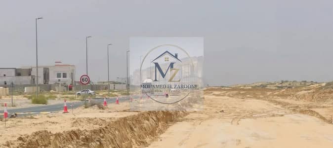Plot para en Venta en Al Metraq, Sharjah - 9dcc3b48-7ff7-4b0d-ba24-2036ef51a17f. jpg Plot para en Venta en Al Metraq, Sharjah - 9dcc3b48-7ff7-4b0d-ba24-2036ef51a17f. jpg