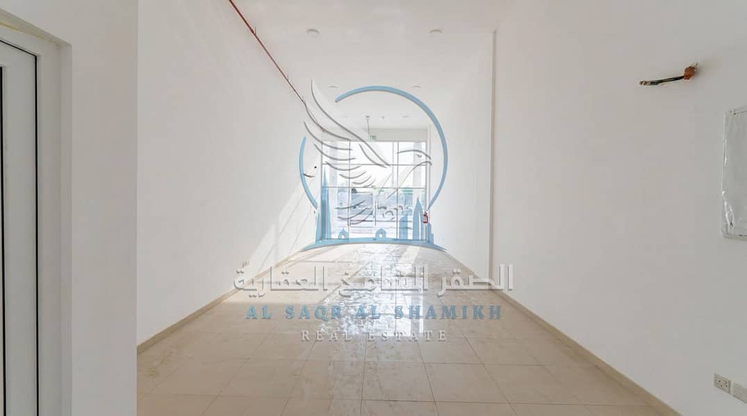 5 باركينج واسع أمام المحلات. jpeg