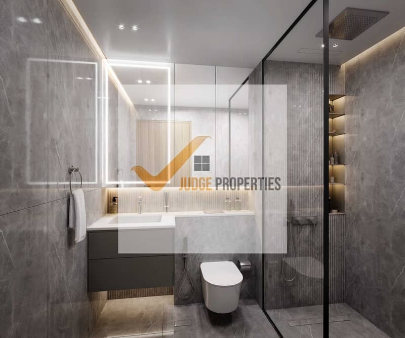 3 Main Bathrooom. jpg