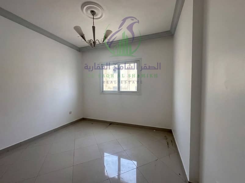 4 Repainting_interior_walls_white_202608301402 (3). jpeg