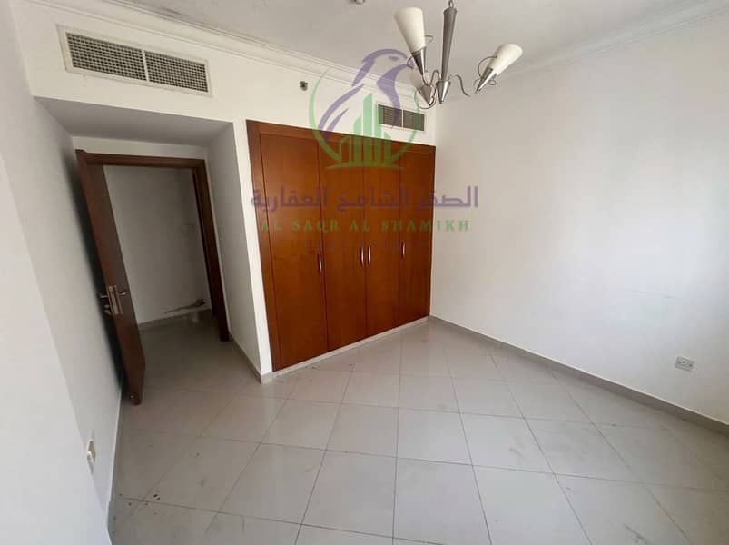 7 Repainting_interior_walls_white_202608301402 (6). jpeg