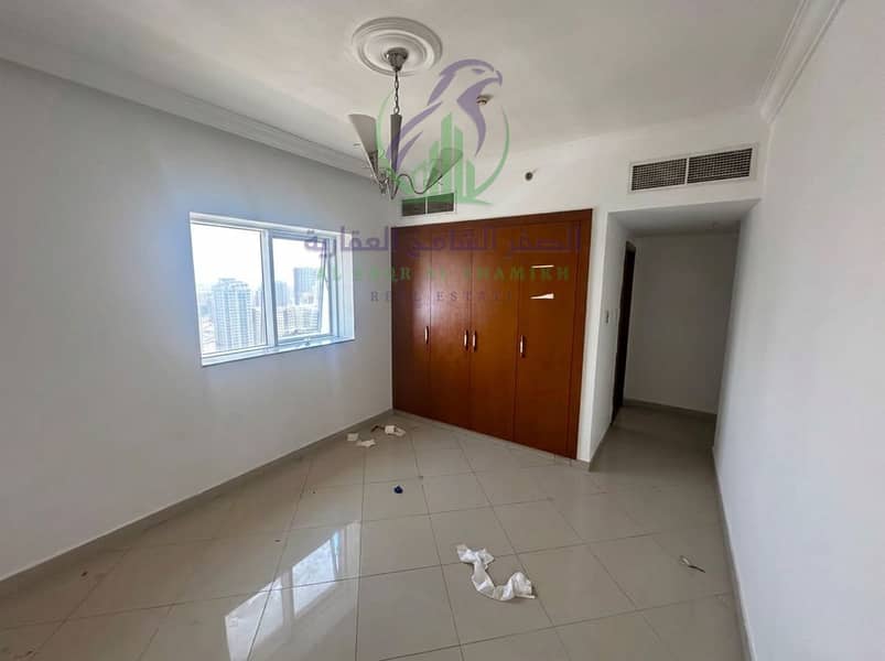 9 Repainting_interior_walls_white_202608301402 (10). jpeg