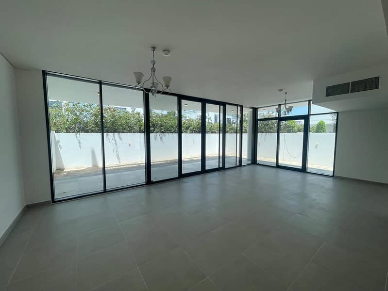 4 WhatsApp Image 2026-08-24 at 12.09. 48 PM. jpeg