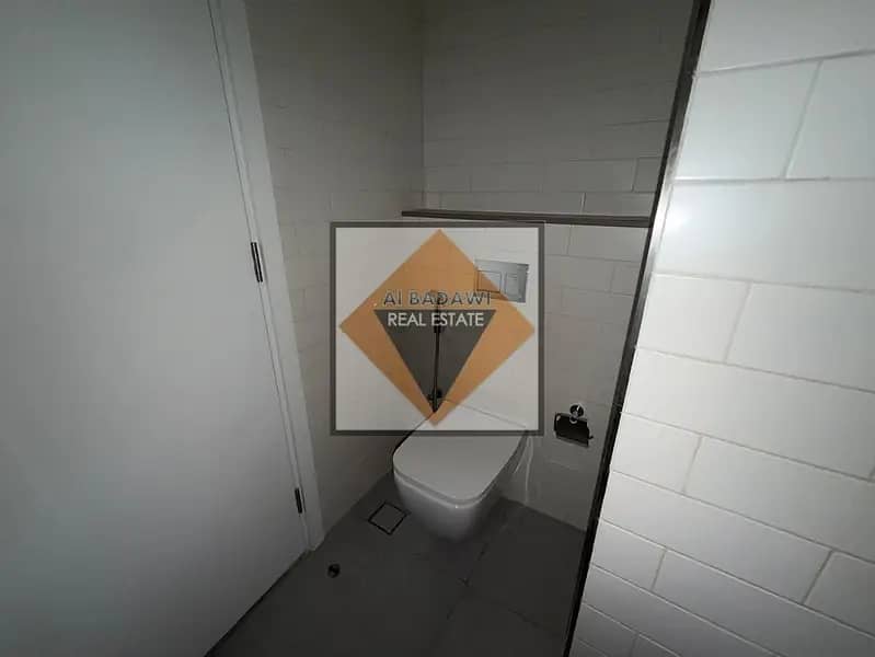 14 862912964-800x600. webp