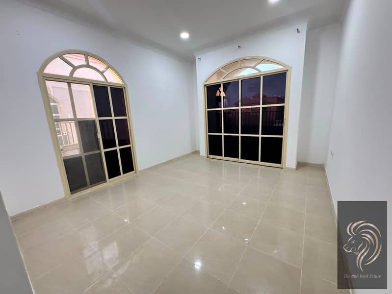 18 724a33d4-cbae-47c8-9507-0fe66a121786. jpg