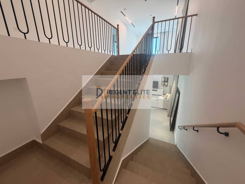30 IMG_9792. JPG