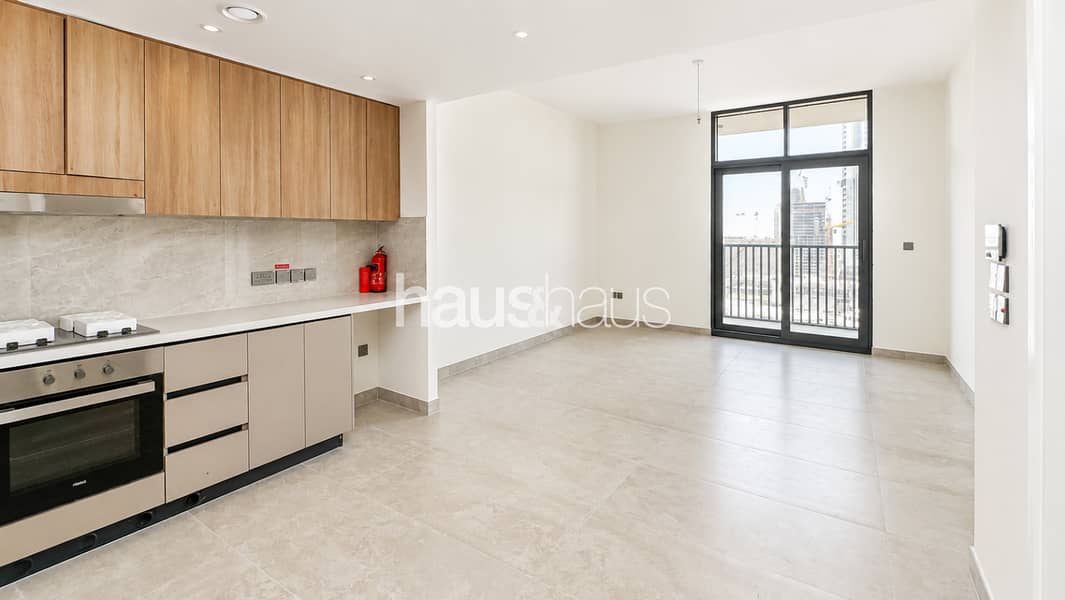 Brand NEW | Great Finishes | Exclusive | 12 Cheque Brand NEW | Great Finishes | Exclusive | 12 Cheque