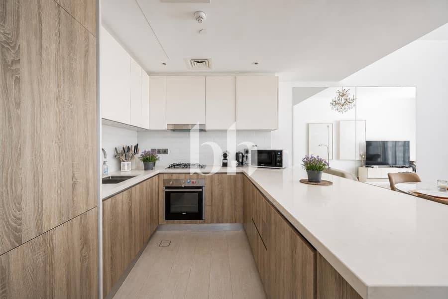 4 images image img