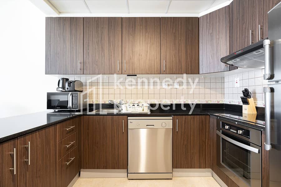 10 6. Kitchen. jpg