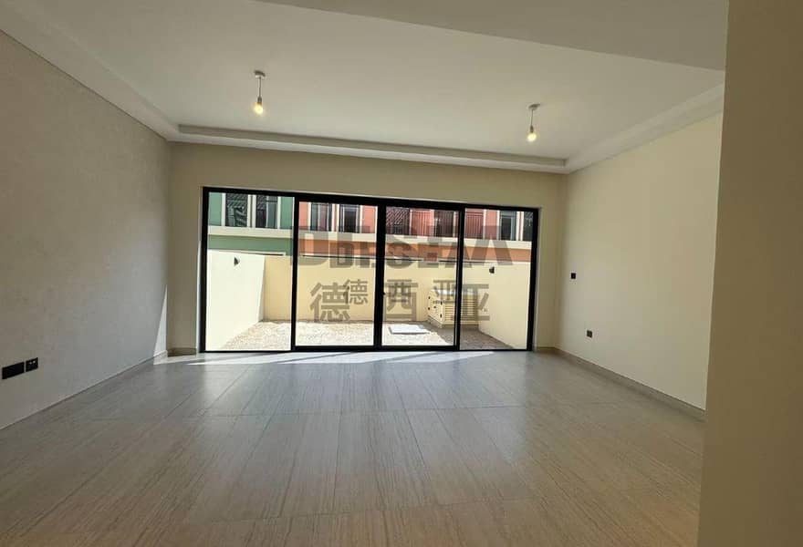 Reihenhaus in DAMAC Lagoons,Portofino, 4 schlafzimmer, 140000 AED - 16276759 Reihenhaus in DAMAC Lagoons,Portofino, 4 schlafzimmer, 140000 AED - 16276759
