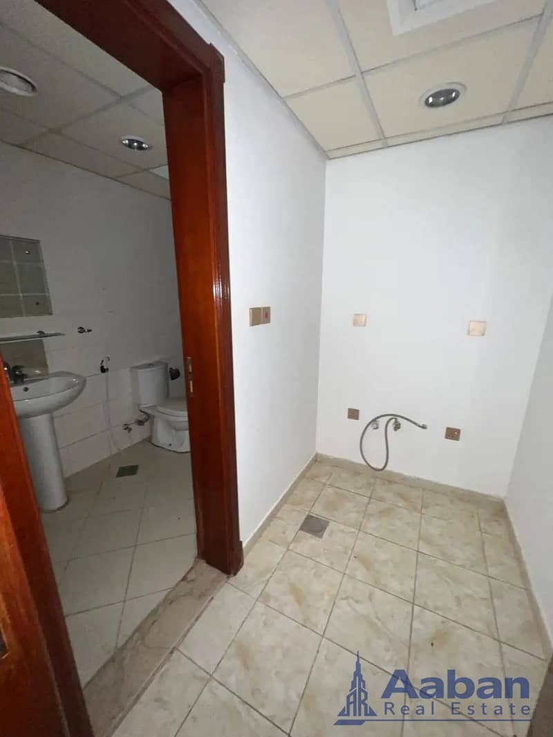 14 852369363-1066x800. webp