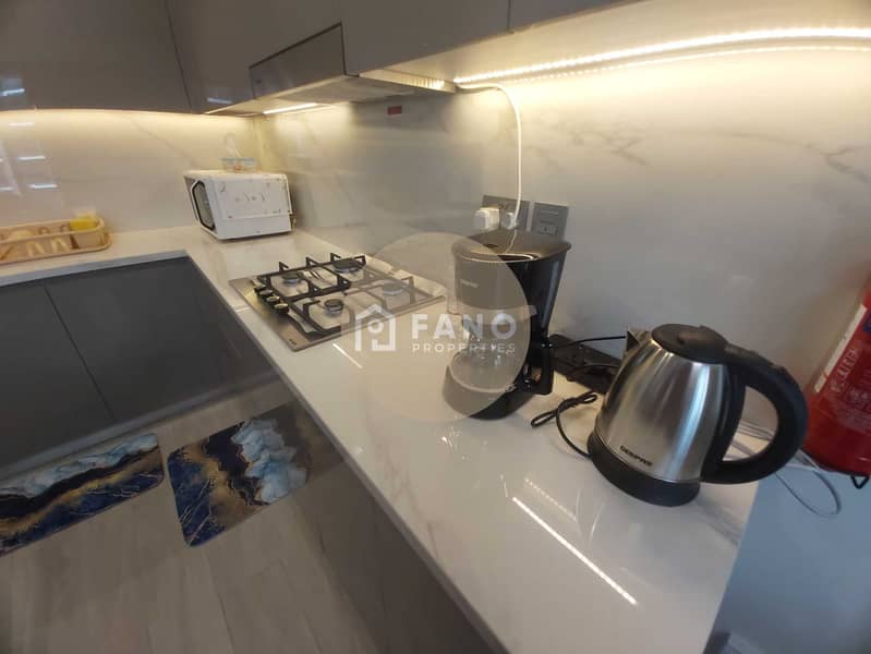 8 Kitchen-area-2. jpg