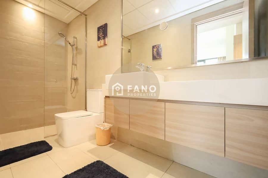 15 master-bathroom-6. jpg