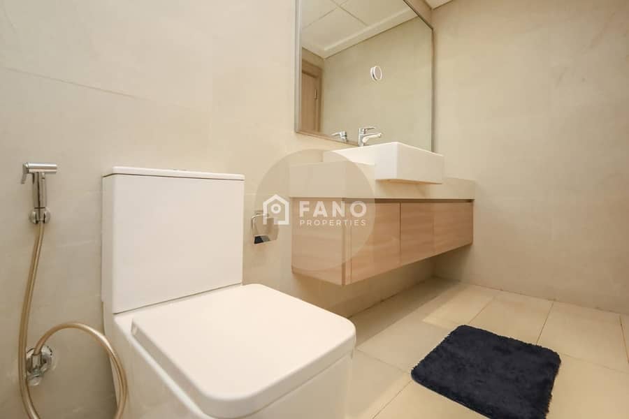 18 master-bathroom-7. jpg