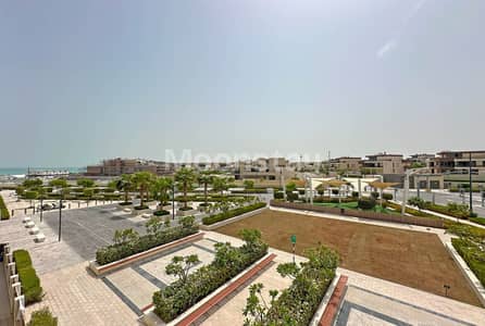 萨迪亚特岛， 阿布扎比 2 卧室单位待租 - 位于萨迪亚特岛，萨迪亚特文化区，萨迪亚特马姆沙住宅 2 卧室的公寓 330000 AED - 16342305
