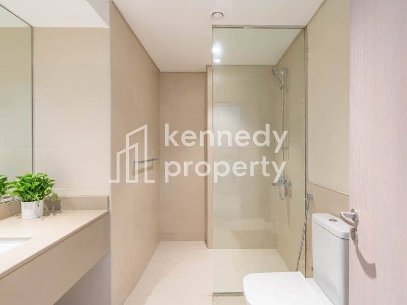 16 17. Kennedy Property Rentals Waters Edge 10 Yas Island. jpg