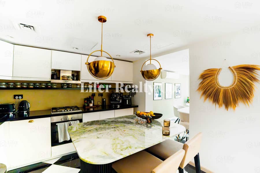 11 Kitchen 3. jpg