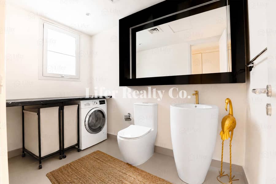 17 Common Washroom 1. jpg