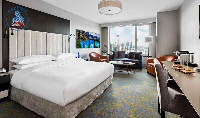 5 HotelXToronto-SignatureKing. jpg
