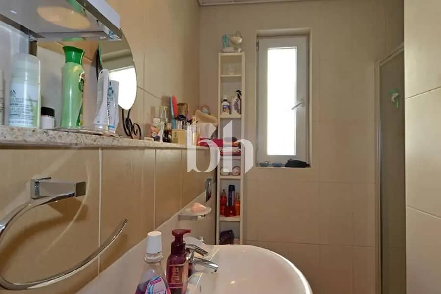 6 images image img
