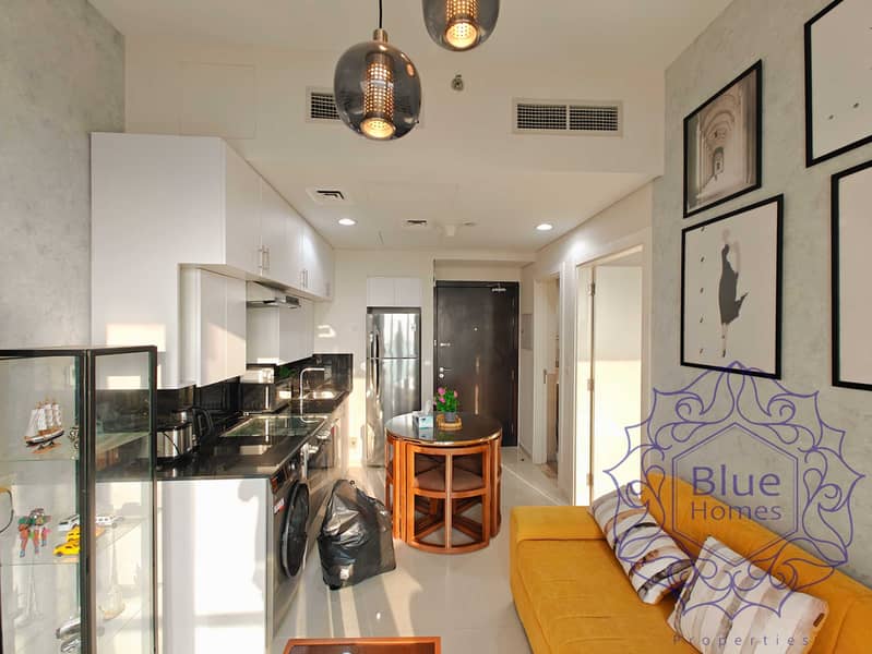 10 8668. jpg