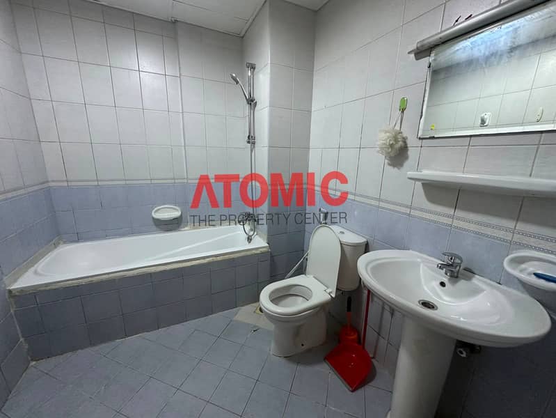 10 b1178ee3-4e2b-4fc1-9811-fb1b8d418f4b. jpg
