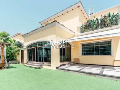 4 Bedroom Villa for Rent in Jumeirah Park, Dubai - Private Pool | Unfurnished | Big Plot | 2 Parkings